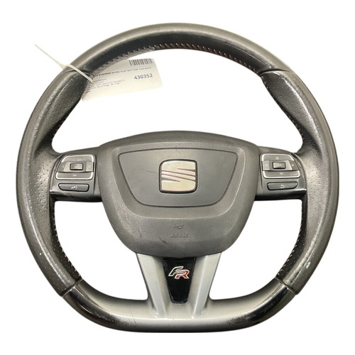 SEAT Leon 1P STEERING WHEEL FLAT BOTTOM  Has some wear