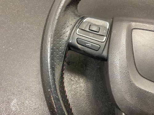 SEAT Leon 1P STEERING WHEEL FLAT BOTTOM Has some wear