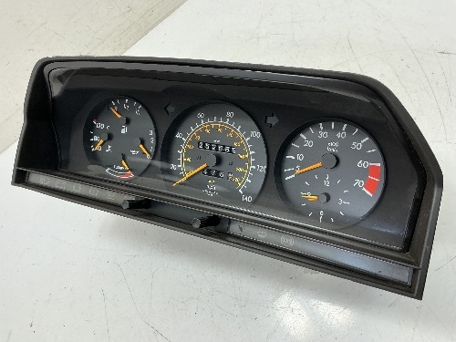MERCEDES BENZ W201 190E 190 INSTRUMENT CLUSTER SPEEDO
